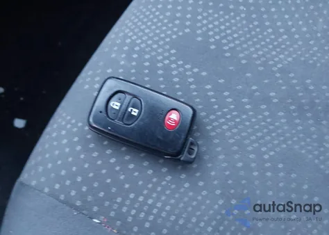 2013 Toyota Prius V Three from USA, damaged, VIN JTDZN3EU4D3203449